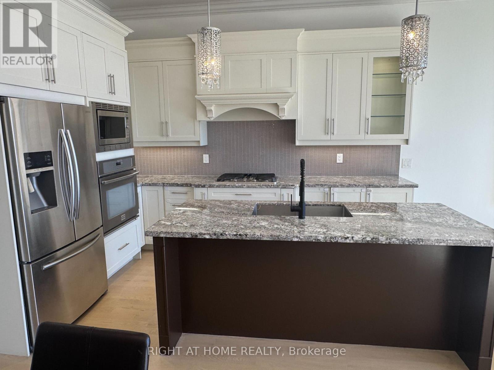 58B THIRTY SECOND STREET, Toronto (Long Branch), Ontario, M8W3G5 — Photo 11
