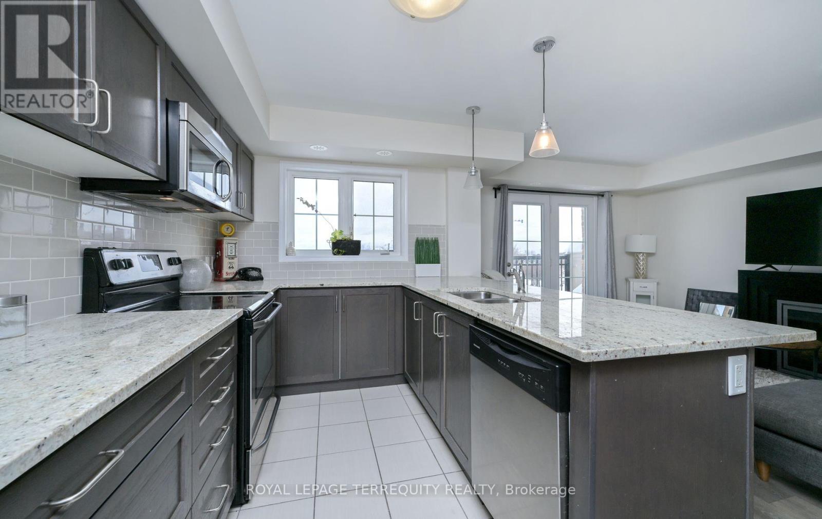 95 - 2441 GREENWICH DRIVE, Oakville (WM Westmount), Ontario, L6M0S3 — Photo 4
