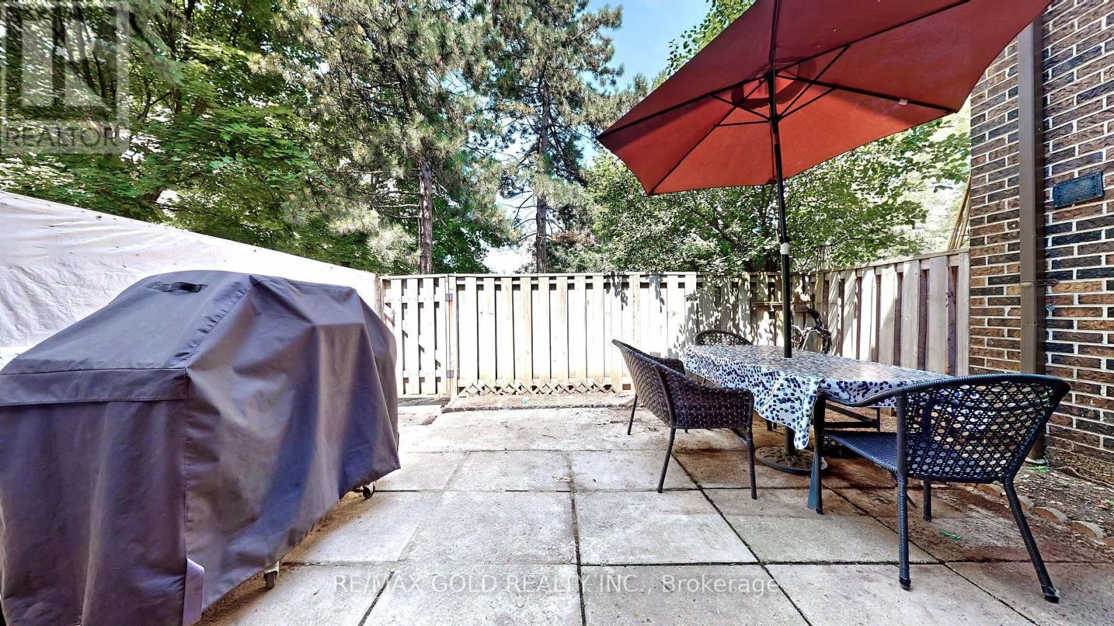 18 - 18 CARLETON PLACE, Brampton (Bramalea West Industrial), Ontario, L6T3Z4 — Photo 3