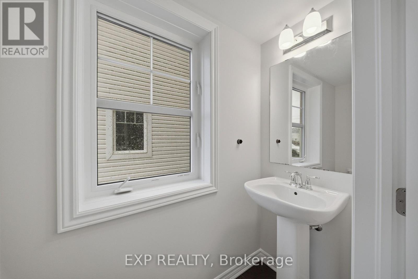 359 SWEETFERN CRESCENT, Ottawa, Ontario, K4A1A5 — Photo 4