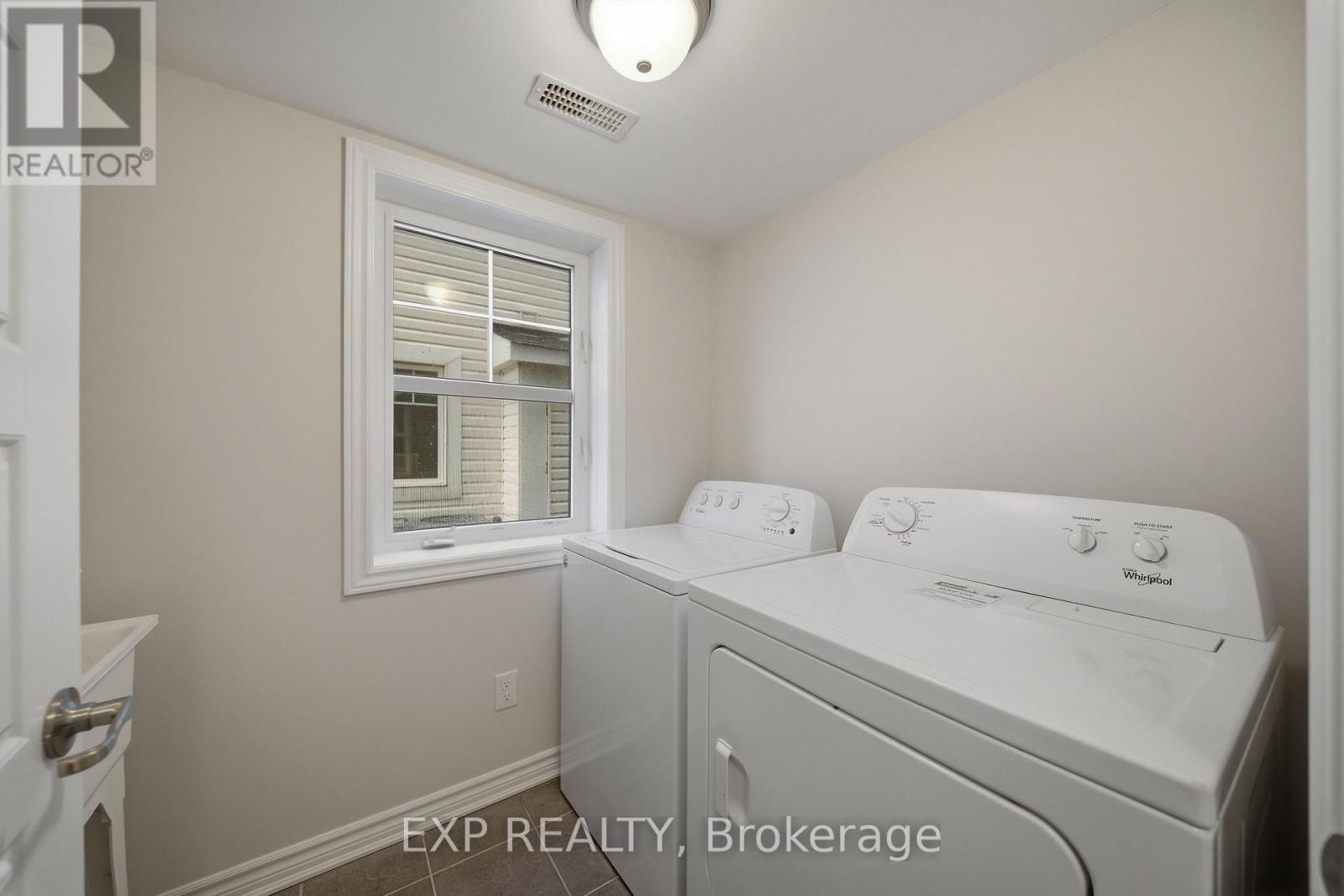 359 SWEETFERN CRESCENT, Ottawa, Ontario, K4A1A5 — Photo 5