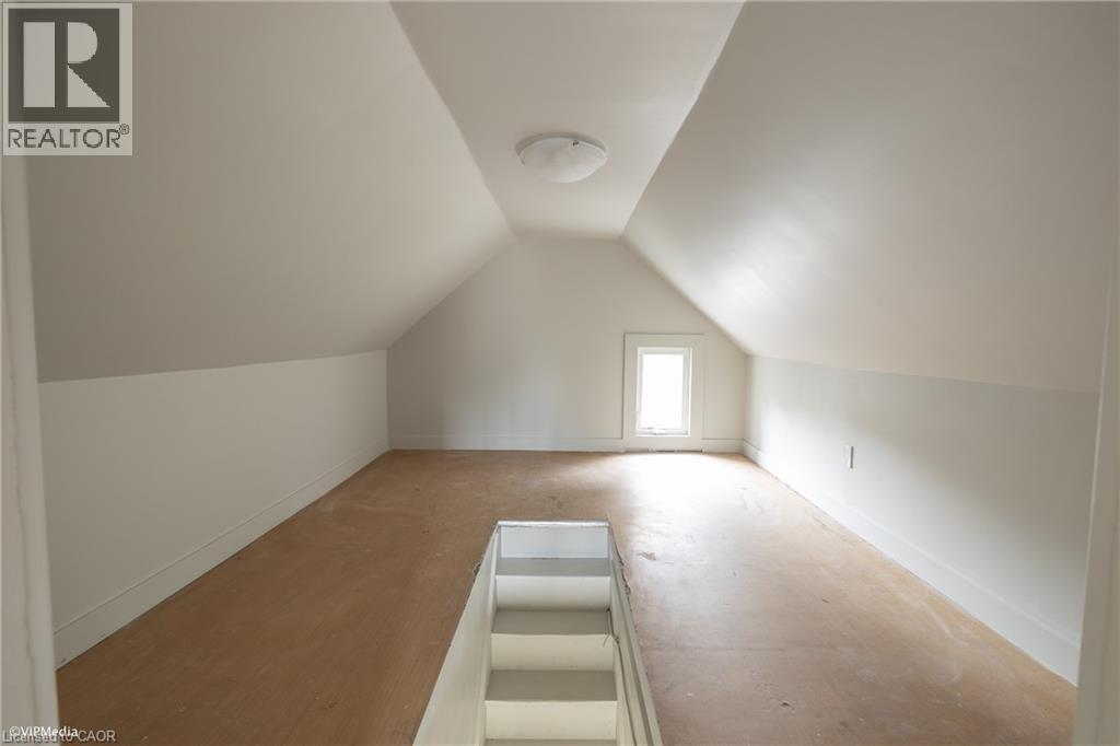 177 REGINA Street N, Waterloo, Ontario, N2J3B4 — Photo 13