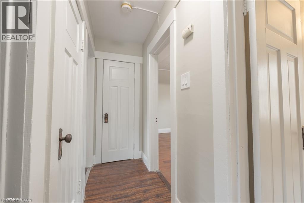 177 REGINA Street N, Waterloo, Ontario, N2J3B4 — Photo 16