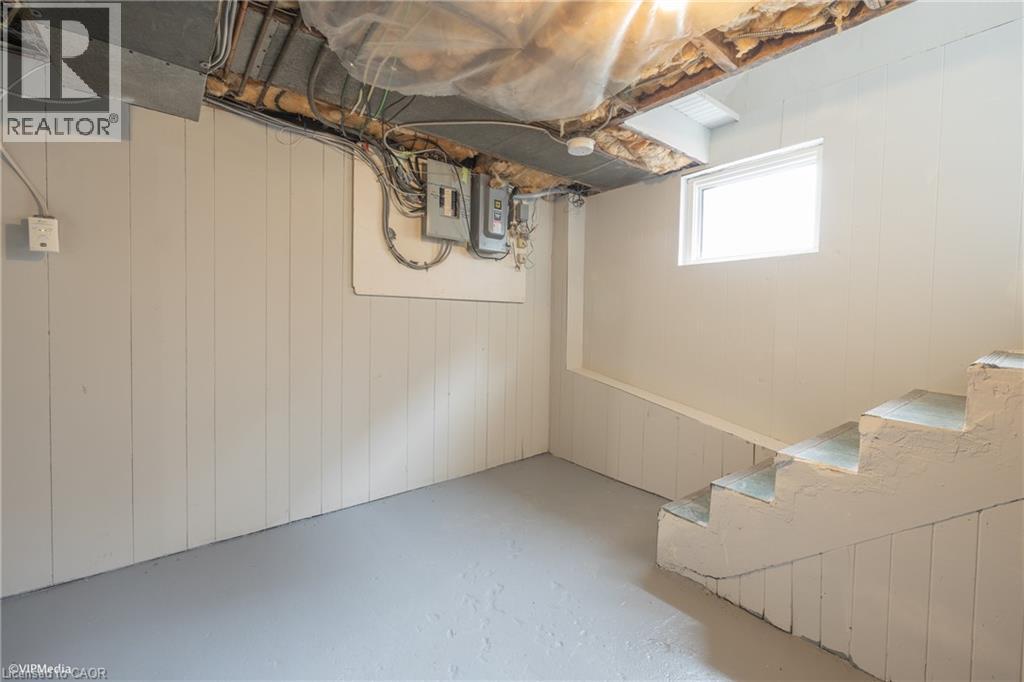 177 REGINA Street N, Waterloo, Ontario, N2J3B4 — Photo 17