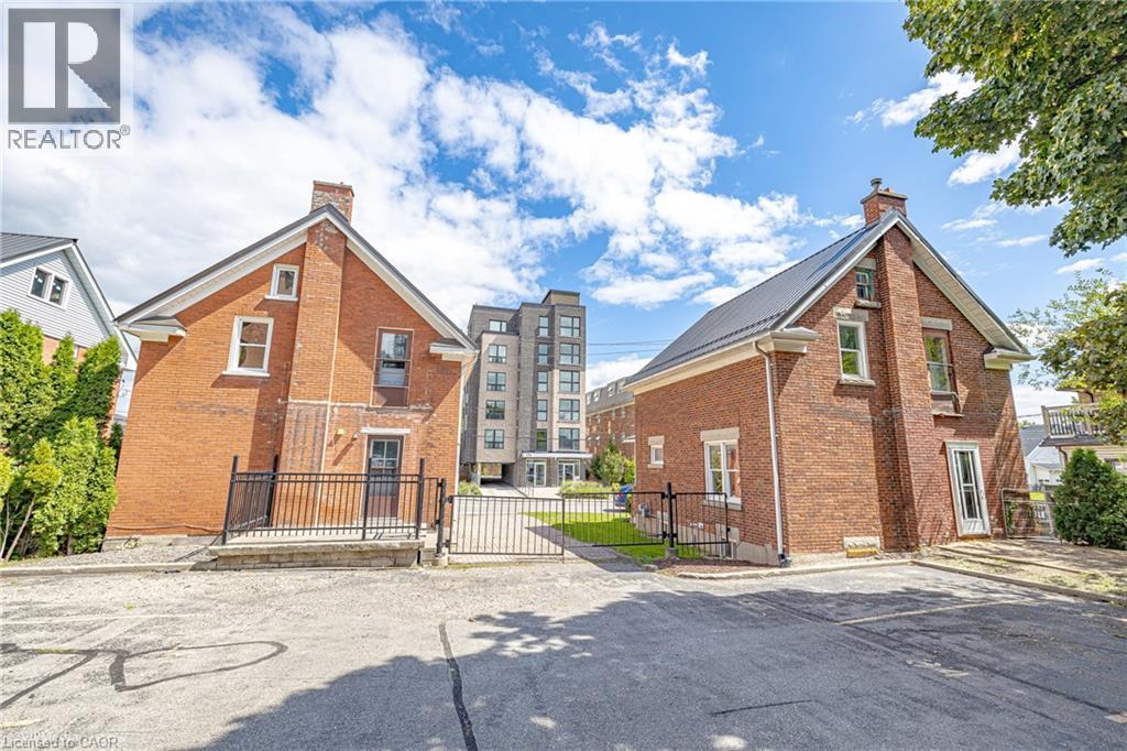 175 REGINA Street N, Waterloo, Ontario, N2J3B4 — Photo 24