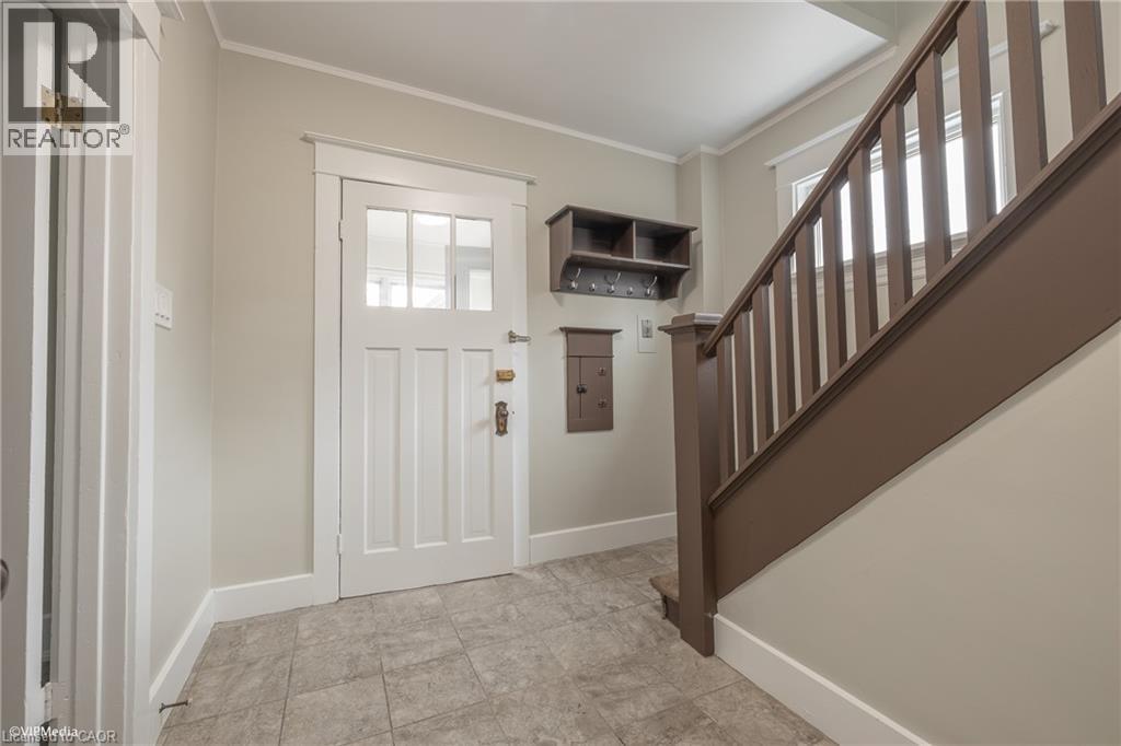 175 REGINA Street N, Waterloo, Ontario, N2J3B4 — Photo 6