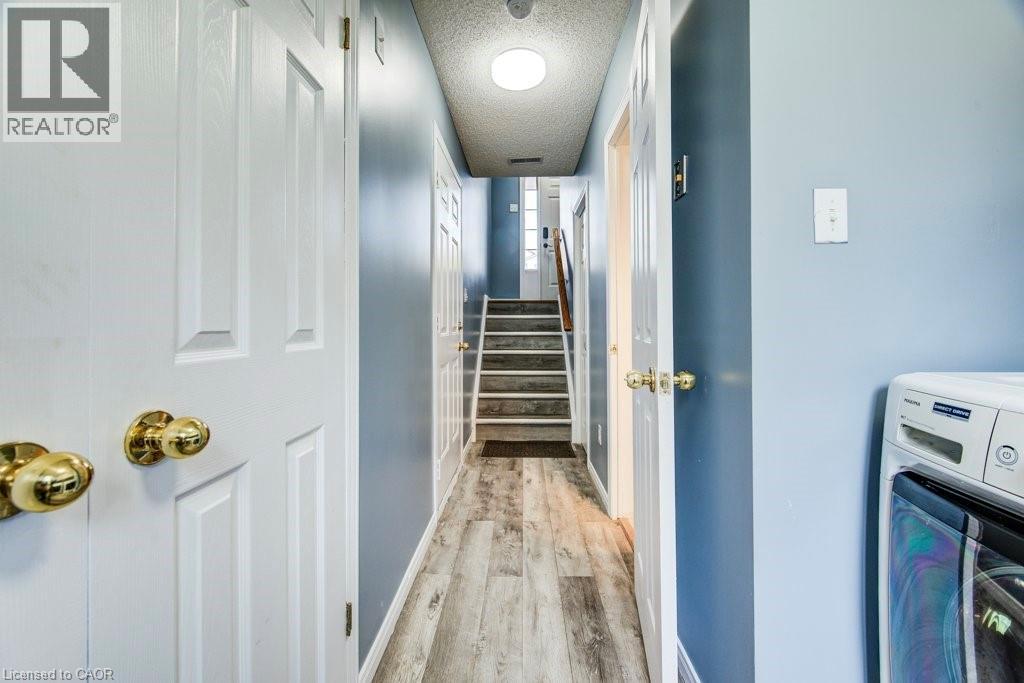 633 GRANGE Crescent, Waterloo, Ontario, N2T2L9 — Photo 21