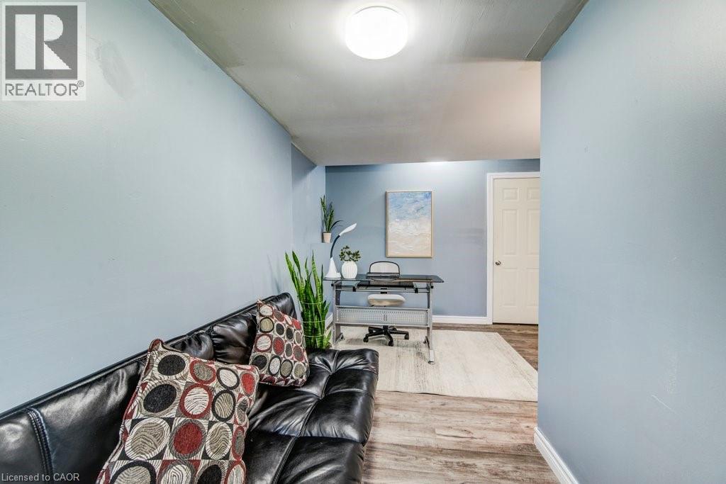 633 GRANGE Crescent, Waterloo, Ontario, N2T2L9 — Photo 22