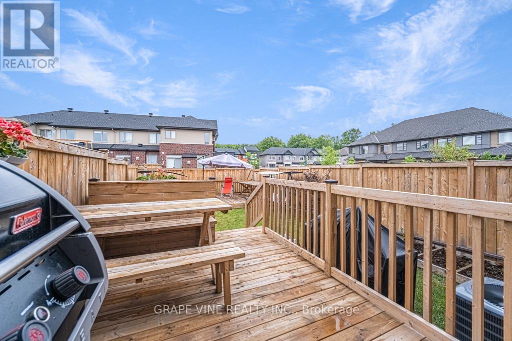 383 MEMORIAL GROVE, Ottawa, Ontario, K1X0C7 — Photo 34