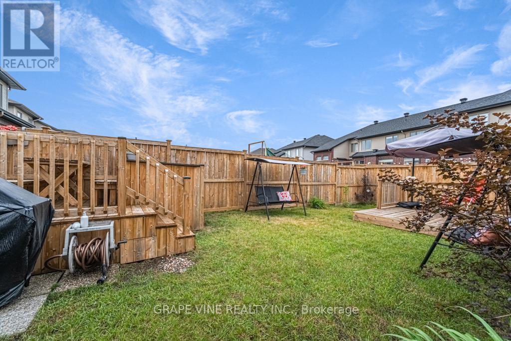 383 MEMORIAL GROVE, Ottawa, Ontario, K1X0C7 — Photo 36