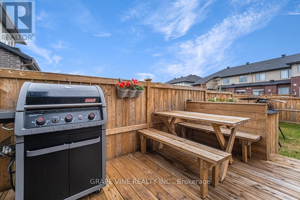 383 MEMORIAL GROVE, Ottawa, Ontario, K1X0C7 — Photo 41