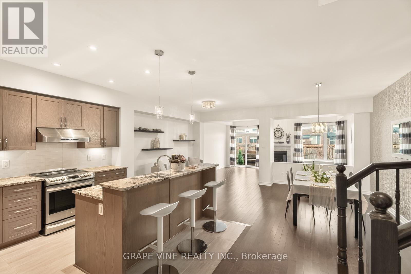 383 MEMORIAL GROVE, Ottawa, Ontario, K1X0C7 — Photo 6