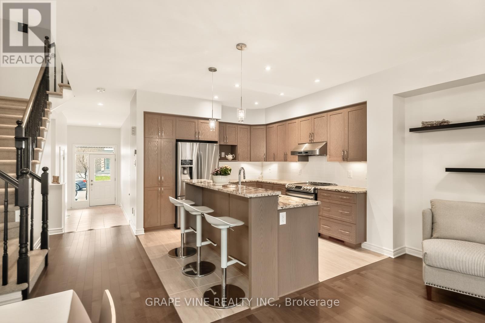 383 MEMORIAL GROVE, Ottawa, Ontario, K1X0C7 — Photo 8