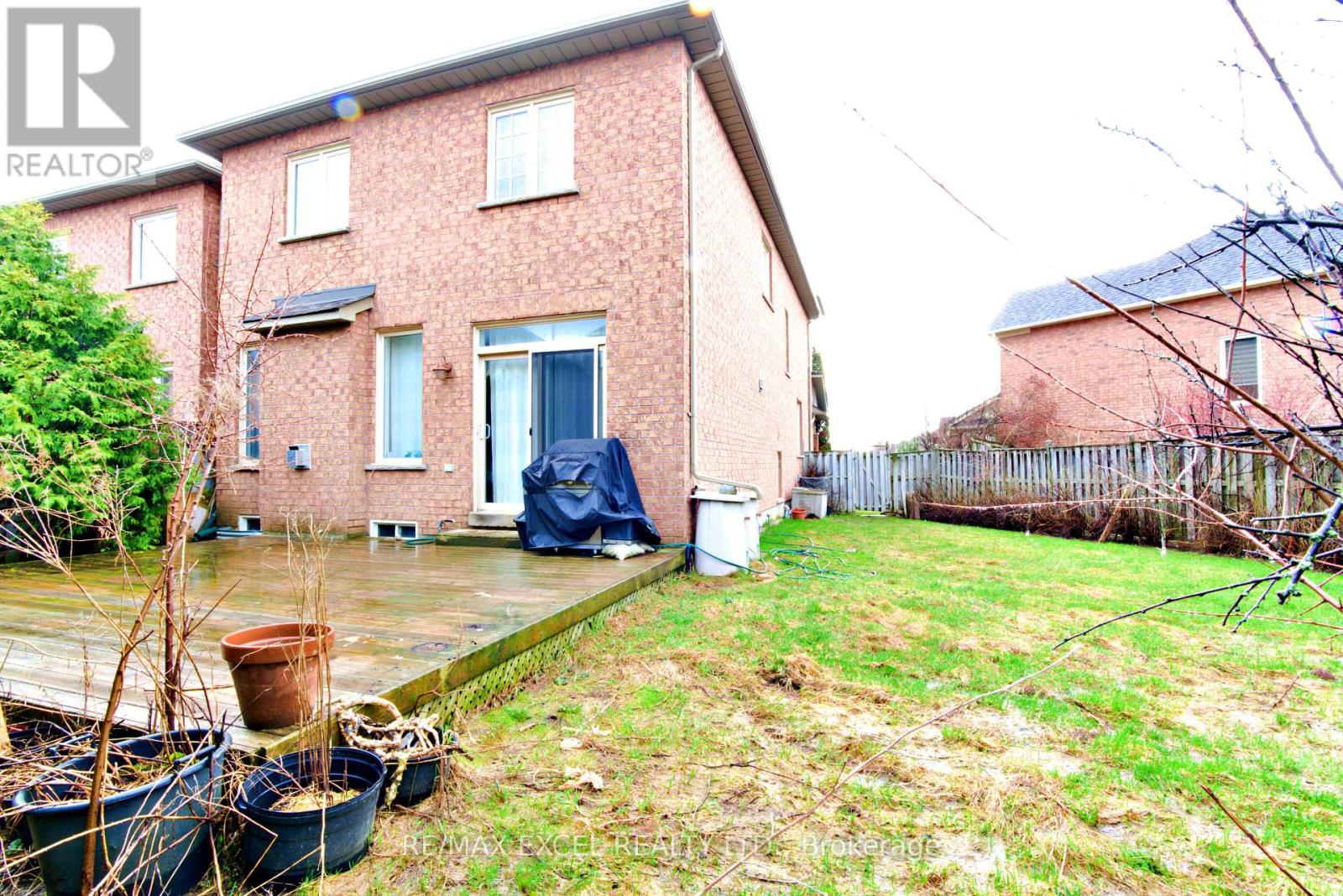 35 WALDRON CRESCENT, Richmond Hill (Oak Ridges), Ontario, L4E4A3 — Photo 3