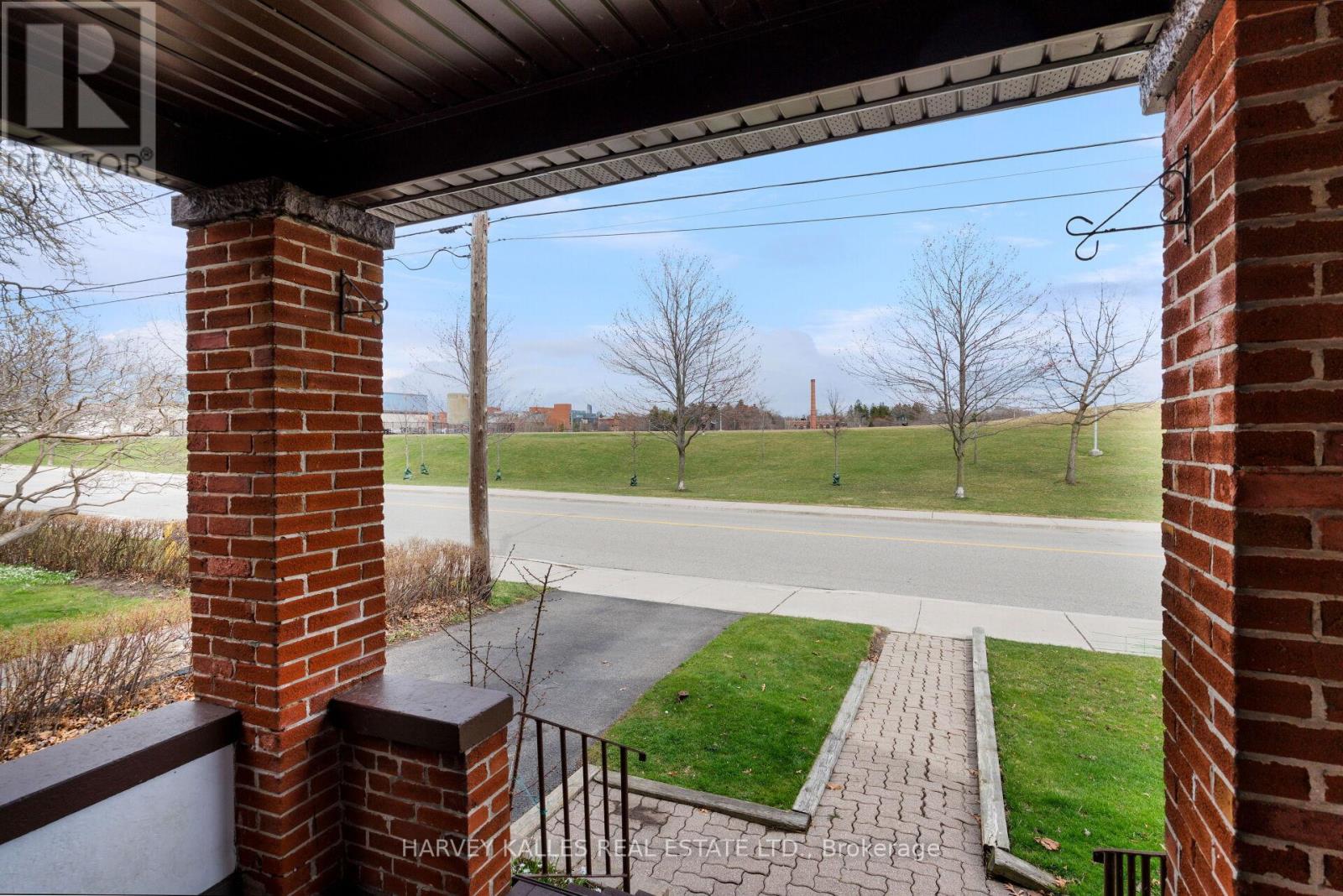 4 TWENTY THIRD STREET, Toronto (Long Branch), Ontario, M8V3M7 — Photo 3