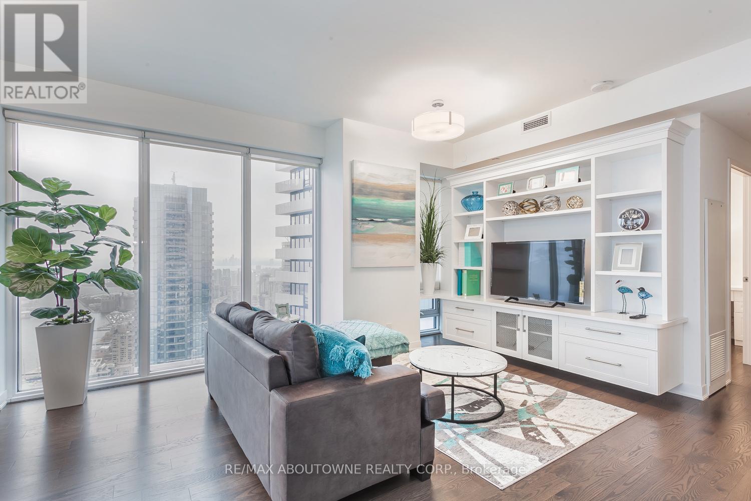 6410 - 88 HARBOUR STREET, Toronto (Waterfront Communities), Ontario, M5J1B7 — Photo 11