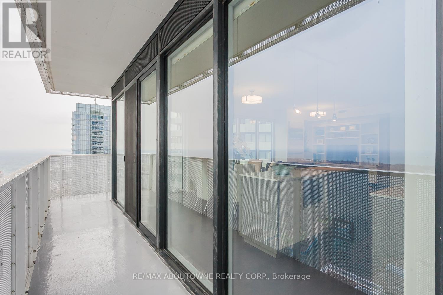 6410 - 88 HARBOUR STREET, Toronto (Waterfront Communities), Ontario, M5J1B7 — Photo 23