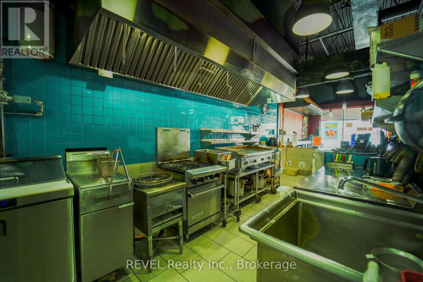 2 - 1435 PLAINS ROAD E, Burlington (Freeman), Ontario, L7R3P9 — Photo 10