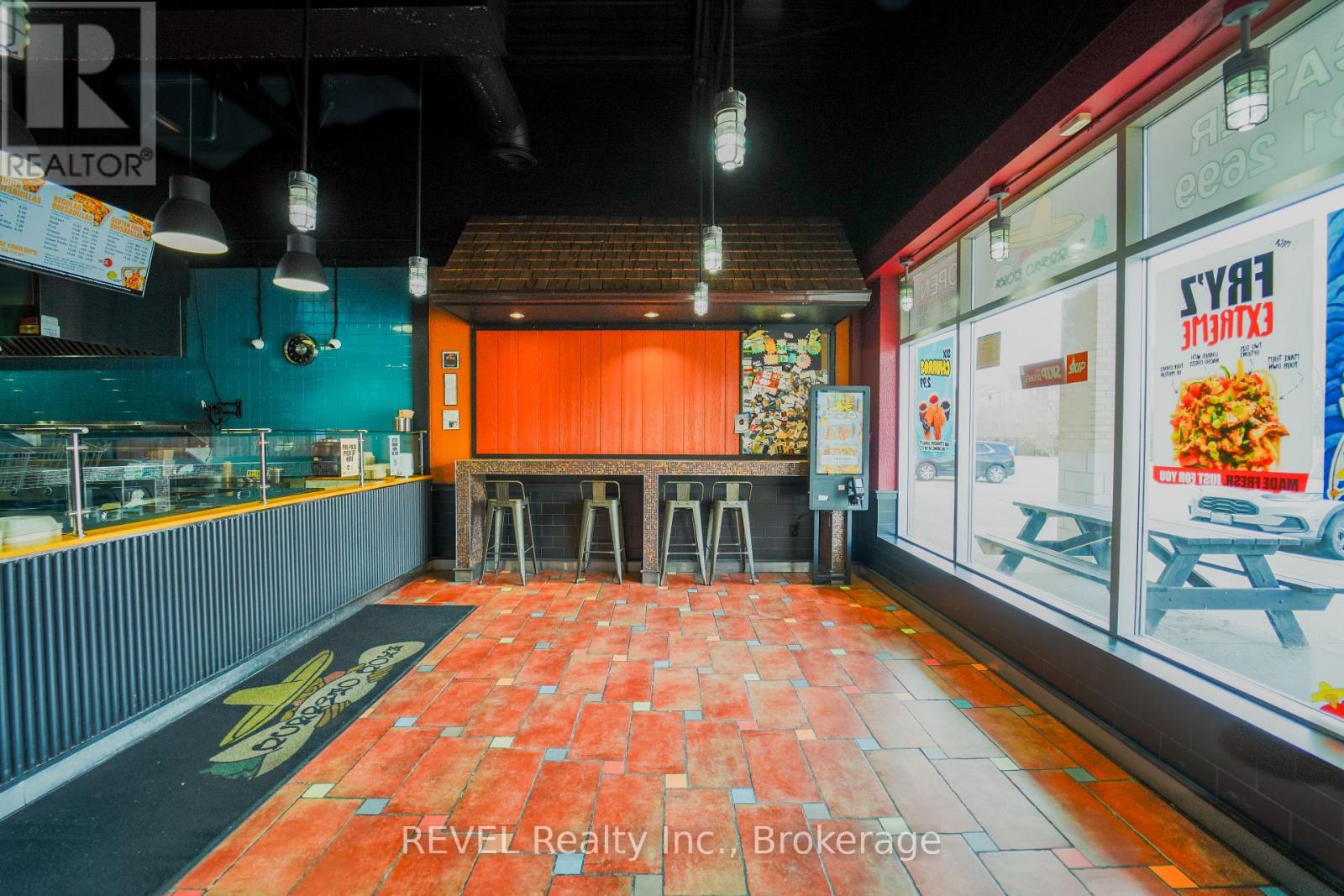 2 - 1435 PLAINS ROAD E, Burlington (Freeman), Ontario, L7R3P9 — Photo 6