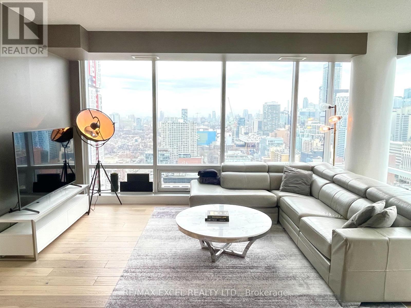 2704 - 295 ADELAIDE STREET W, Toronto (Waterfront Communities), Ontario, M5V0L4 — Photo 7