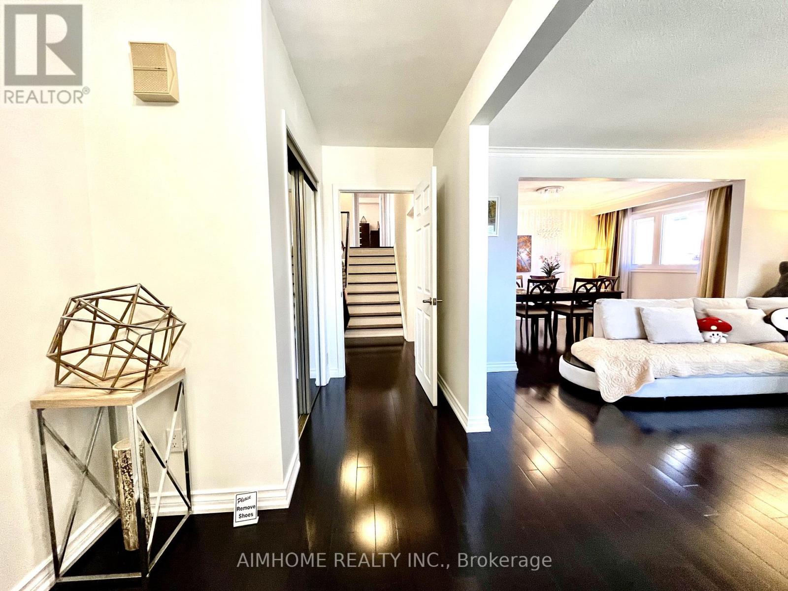 68 SAWLEY DRIVE, Toronto (Bayview Woods-Steeles), Ontario, M2K2J5 — Photo 2