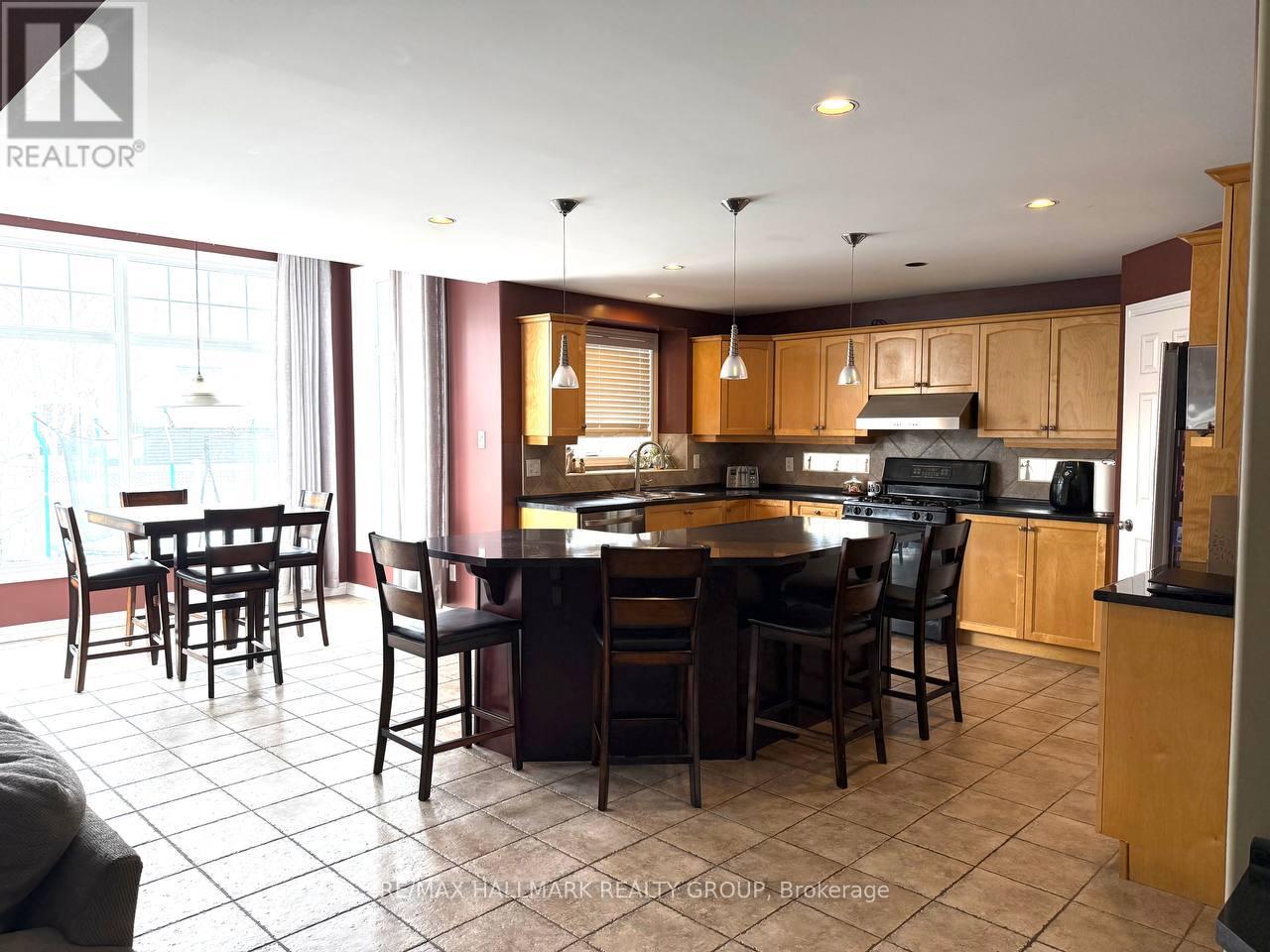 9 BLACKSHIRE CIRCLE, Ottawa, Ontario, K2J5L8 — Photo 6