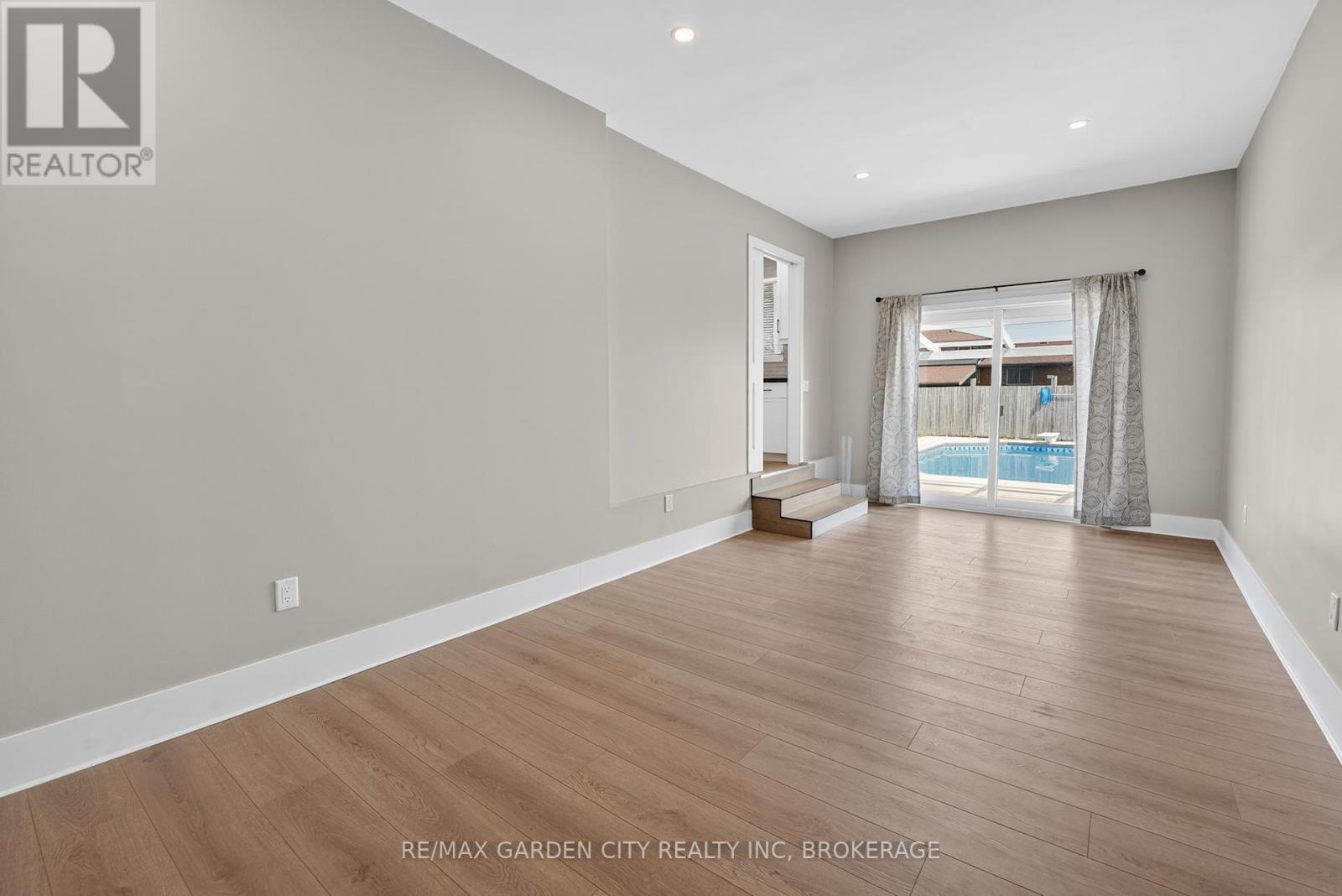 77 BALMORAL AVENUE, Welland (Lincoln/Crowland), Ontario, L3B1S5 — Photo 17