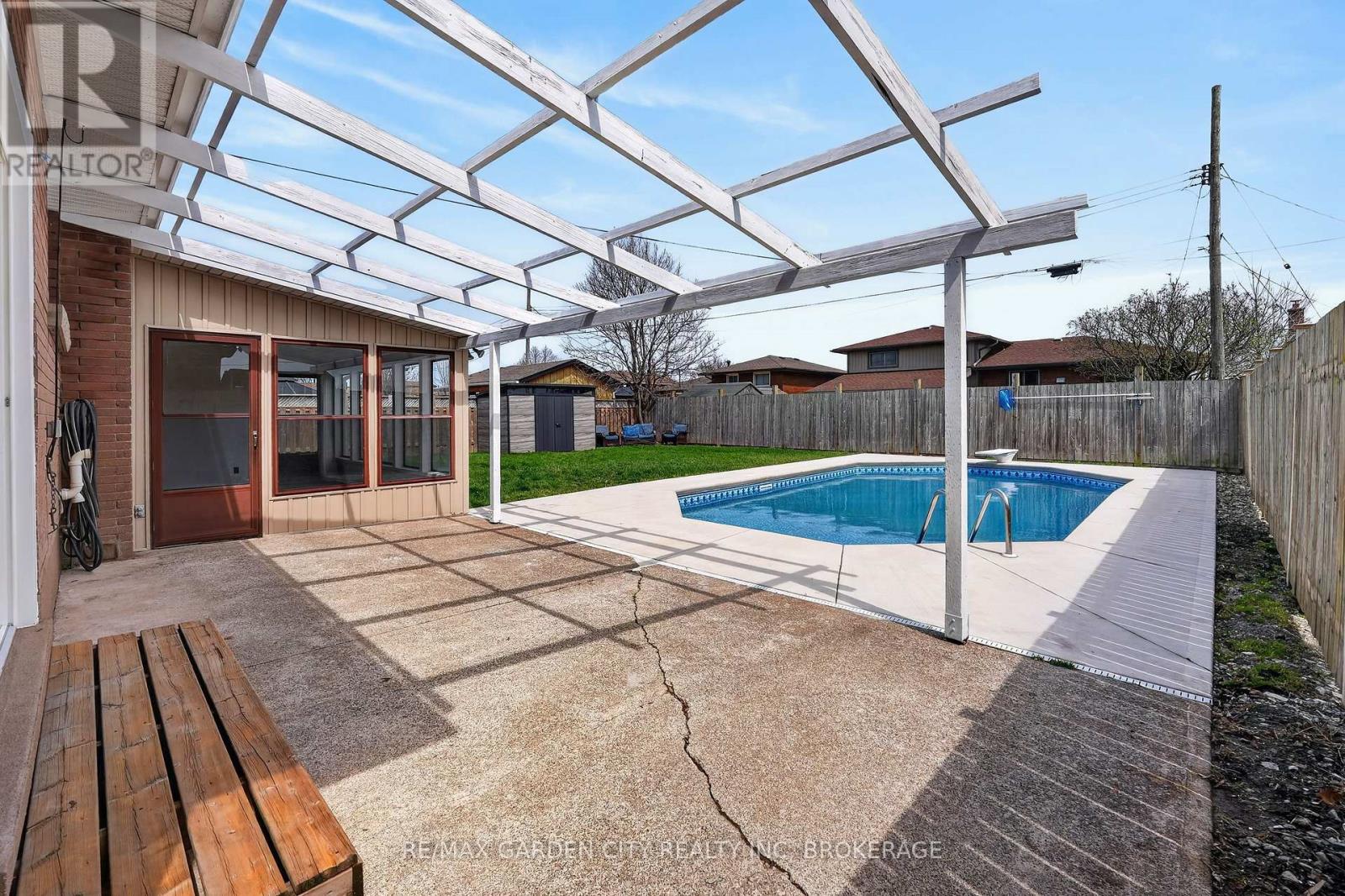 77 BALMORAL AVENUE, Welland (Lincoln/Crowland), Ontario, L3B1S5 — Photo 30