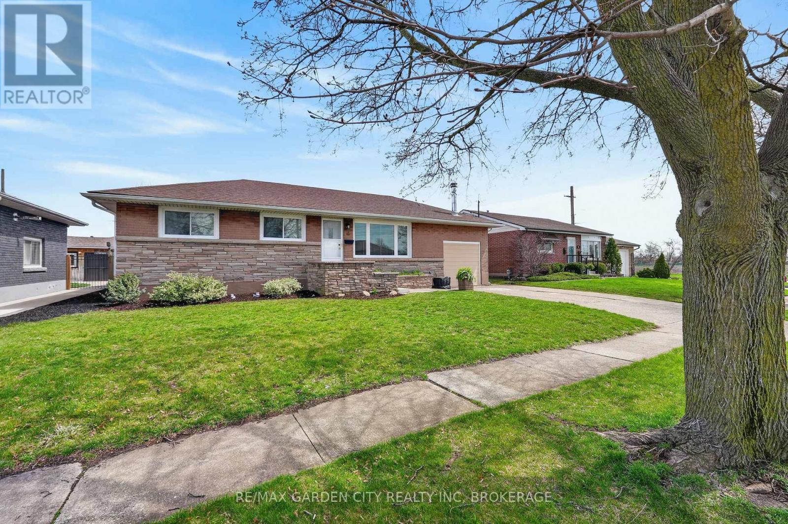 77 BALMORAL AVENUE, Welland (Lincoln/Crowland), Ontario, L3B1S5 — Photo 42