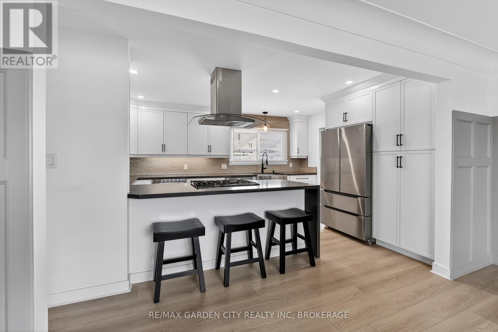 77 BALMORAL AVENUE, Welland (Lincoln/Crowland), Ontario, L3B1S5 — Photo 7