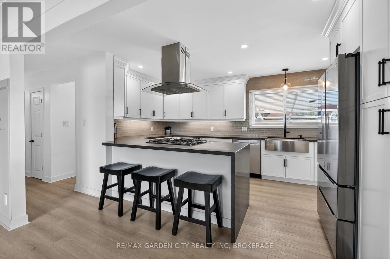 77 BALMORAL AVENUE, Welland (Lincoln/Crowland), Ontario, L3B1S5 — Photo 8