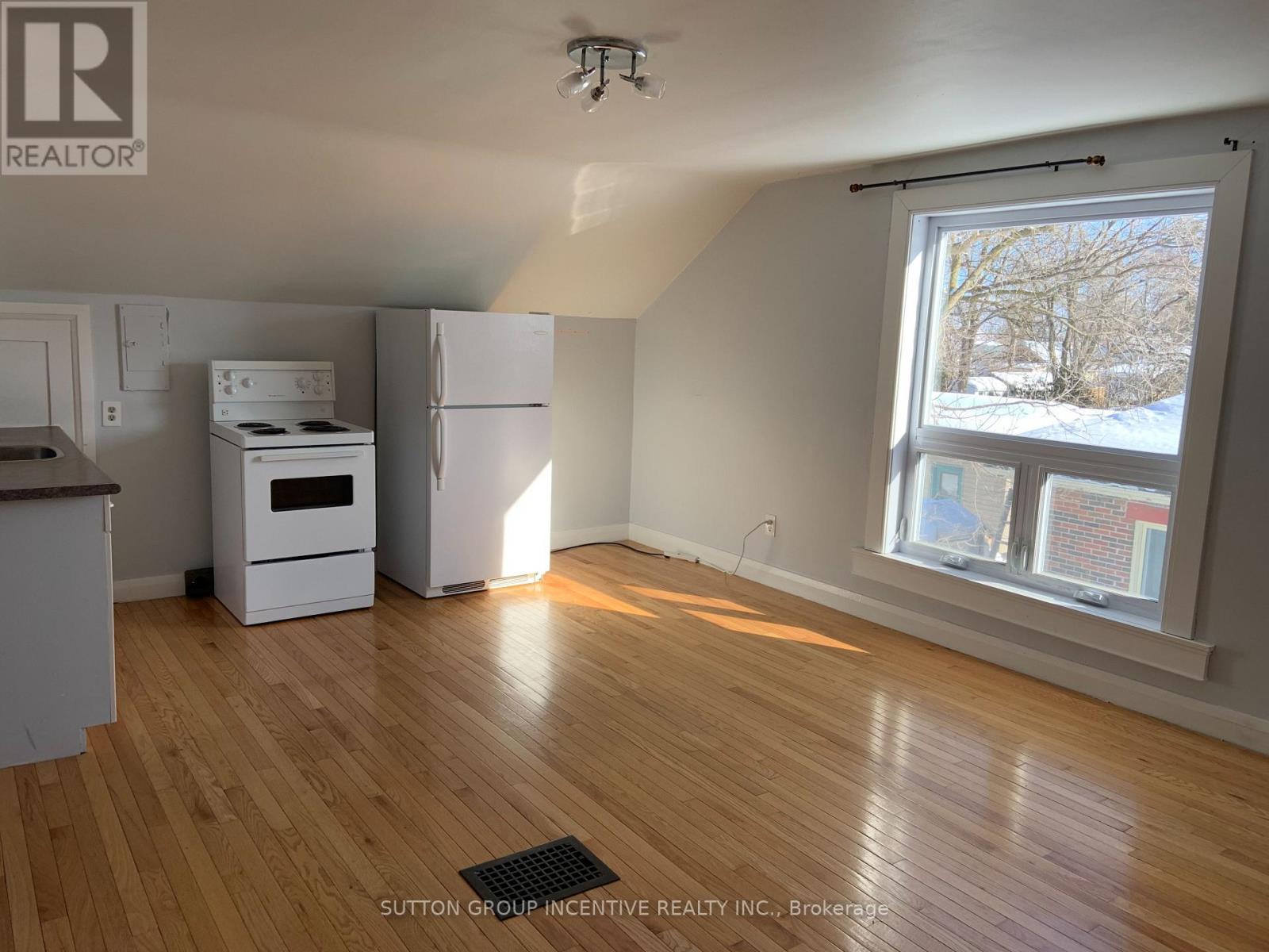 39 DONALD STREET, Barrie (Queen's Park), Ontario, L4N1E4 — Photo 28