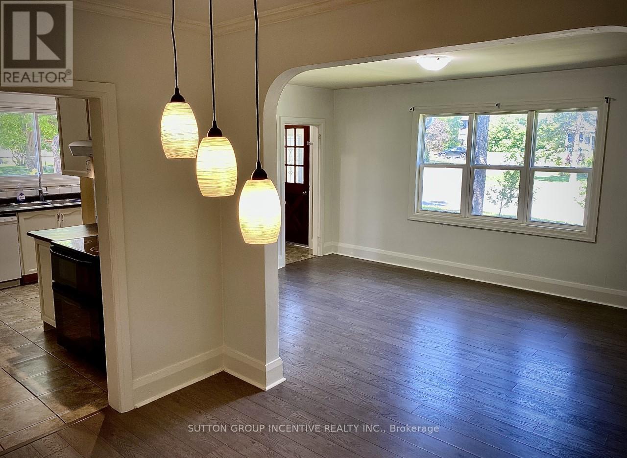 39 DONALD STREET, Barrie (Queen's Park), Ontario, L4N1E4 — Photo 7