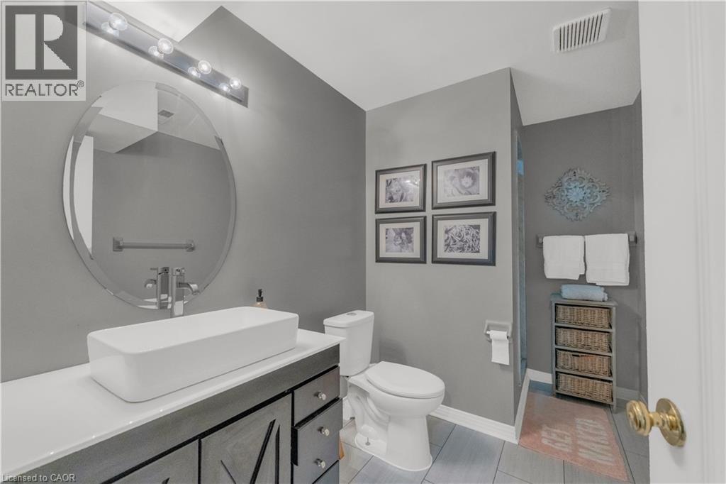 74 LAURENDALE Avenue, Waterdown, Ontario, L8B0M6 — Photo 14