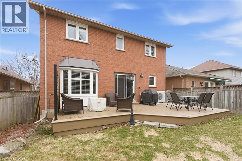 74 LAURENDALE Avenue, Waterdown, Ontario, L8B0M6 — Photo 2