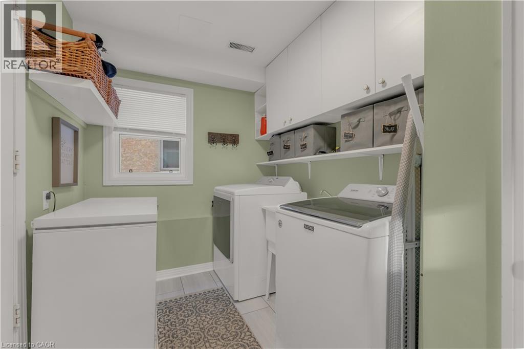 74 LAURENDALE Avenue, Waterdown, Ontario, L8B0M6 — Photo 37