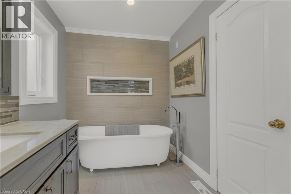 74 LAURENDALE Avenue, Waterdown, Ontario, L8B0M6 — Photo 39