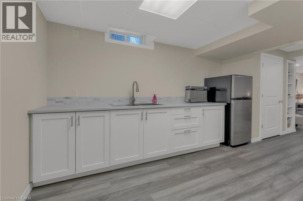 74 LAURENDALE Avenue, Waterdown, Ontario, L8B0M6 — Photo 42