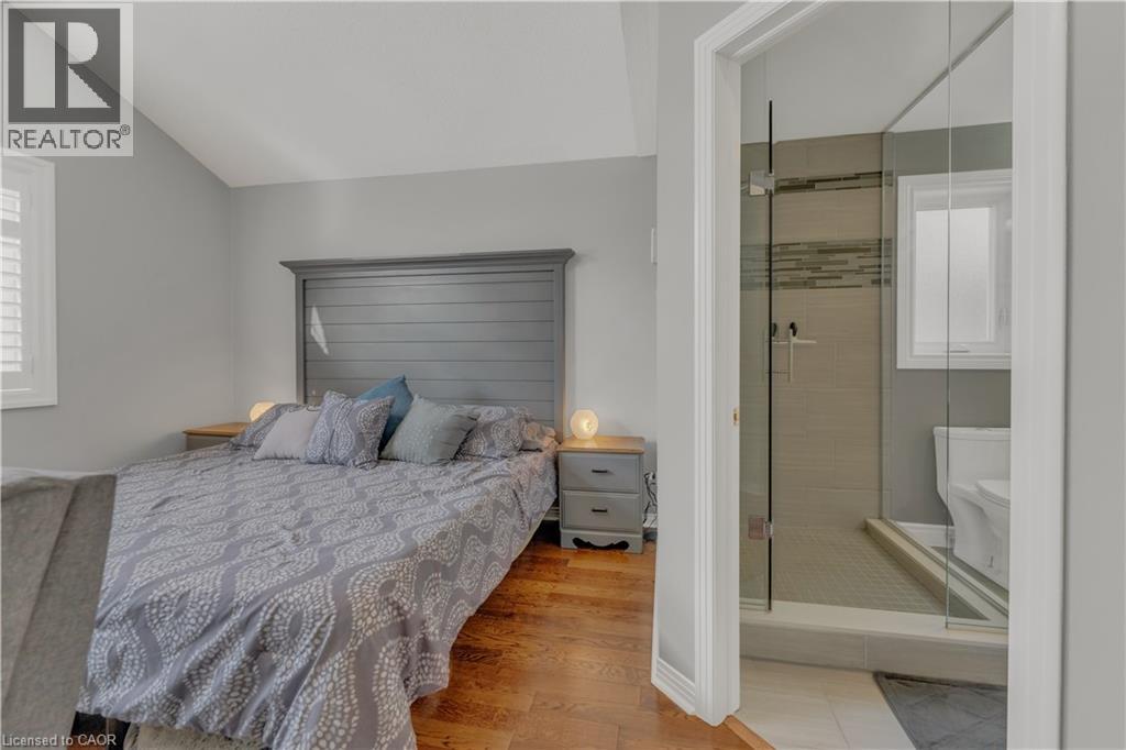 74 LAURENDALE Avenue, Waterdown, Ontario, L8B0M6 — Photo 9