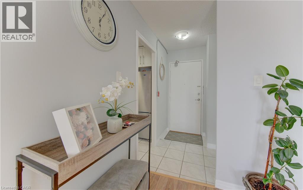 1100 COURTLAND Avenue E Unit# 404, Kitchener, Ontario, N2C2H9 — Photo 13