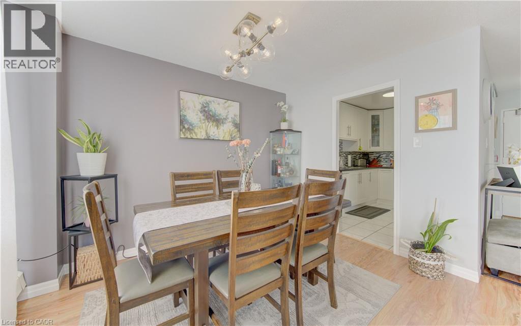 1100 COURTLAND Avenue E Unit# 404, Kitchener, Ontario, N2C2H9 — Photo 19