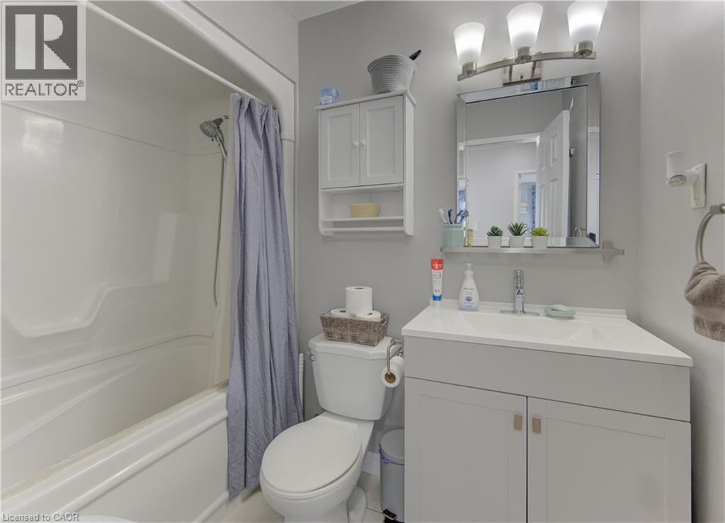 1100 COURTLAND Avenue E Unit# 404, Kitchener, Ontario, N2C2H9 — Photo 29