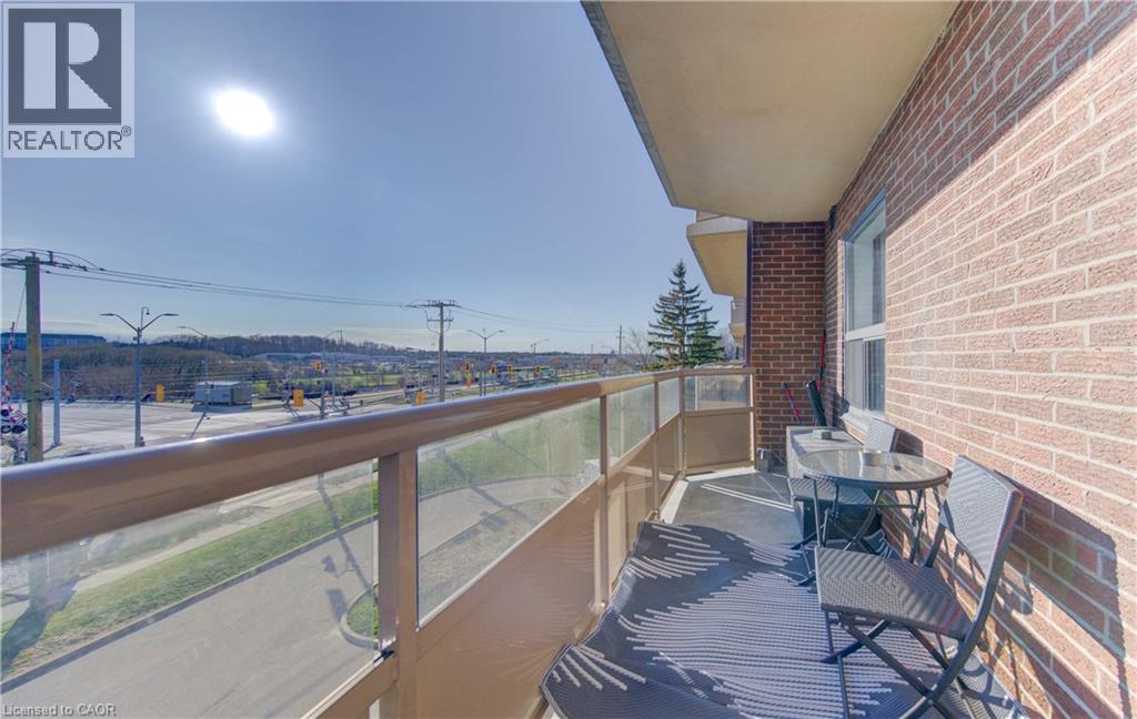 1100 COURTLAND Avenue E Unit# 404, Kitchener, Ontario, N2C2H9 — Photo 30