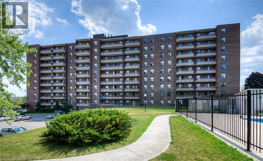 1100 COURTLAND Avenue E Unit# 404, Kitchener, Ontario, N2C2H9 — Photo 33