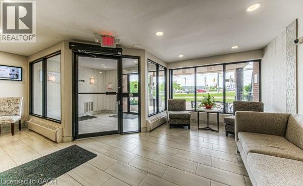 1100 COURTLAND Avenue E Unit# 404, Kitchener, Ontario, N2C2H9 — Photo 9