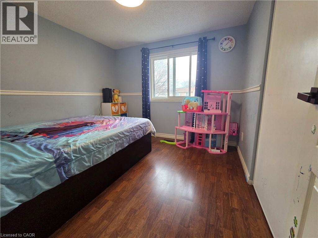 3082 CANTELON Crescent Unit# Main, Mississauga, Ontario, L5N3J8 — Photo 12