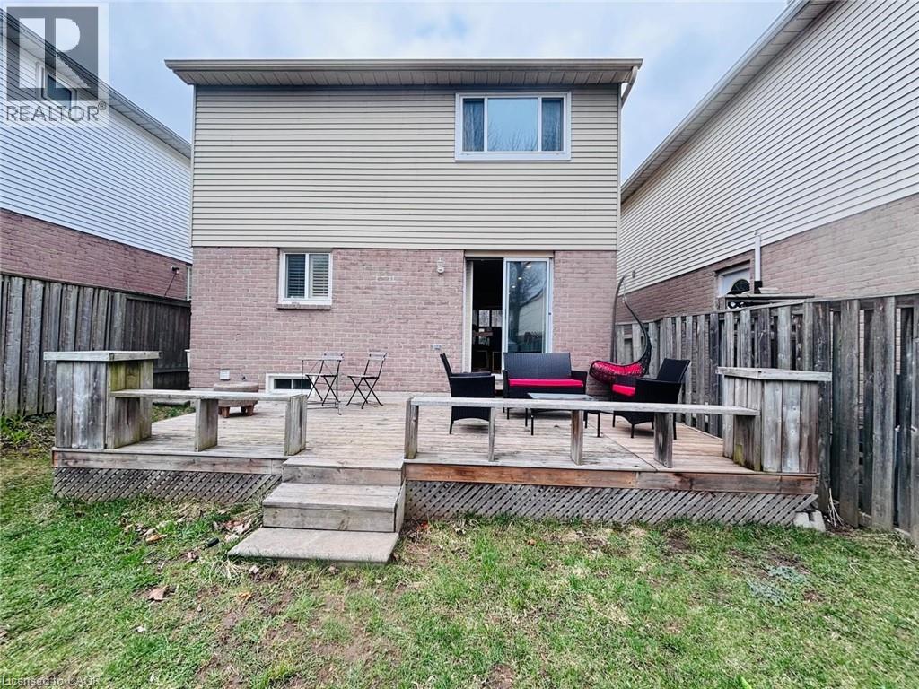 3082 CANTELON Crescent Unit# Main, Mississauga, Ontario, L5N3J8 — Photo 13