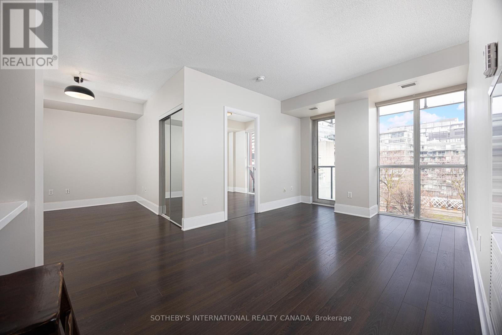 711 - 560 FRONT STREET, Toronto (Waterfront Communities), Ontario, M5V1C1 — Photo 2