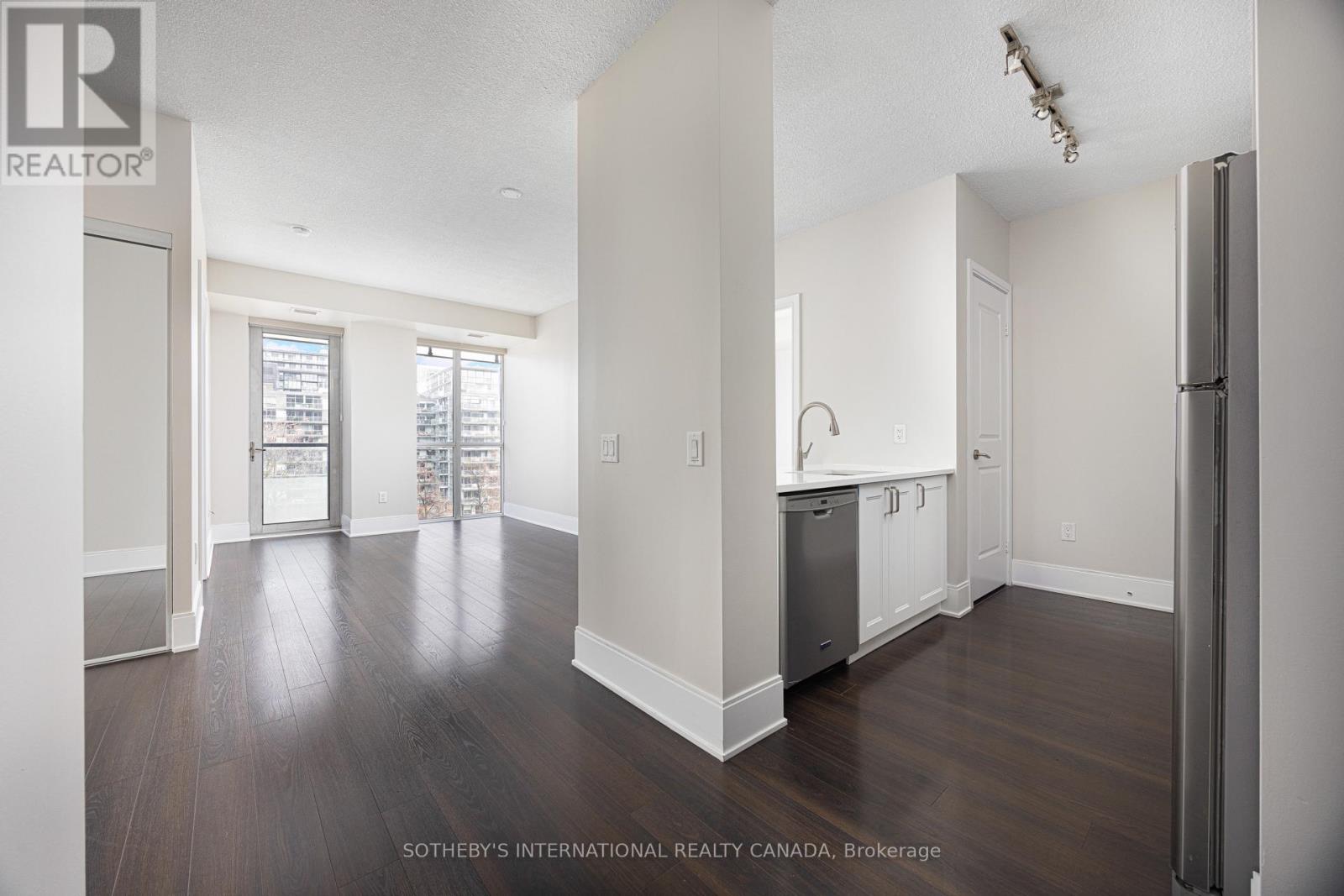 711 - 560 FRONT STREET, Toronto (Waterfront Communities), Ontario, M5V1C1 — Photo 4