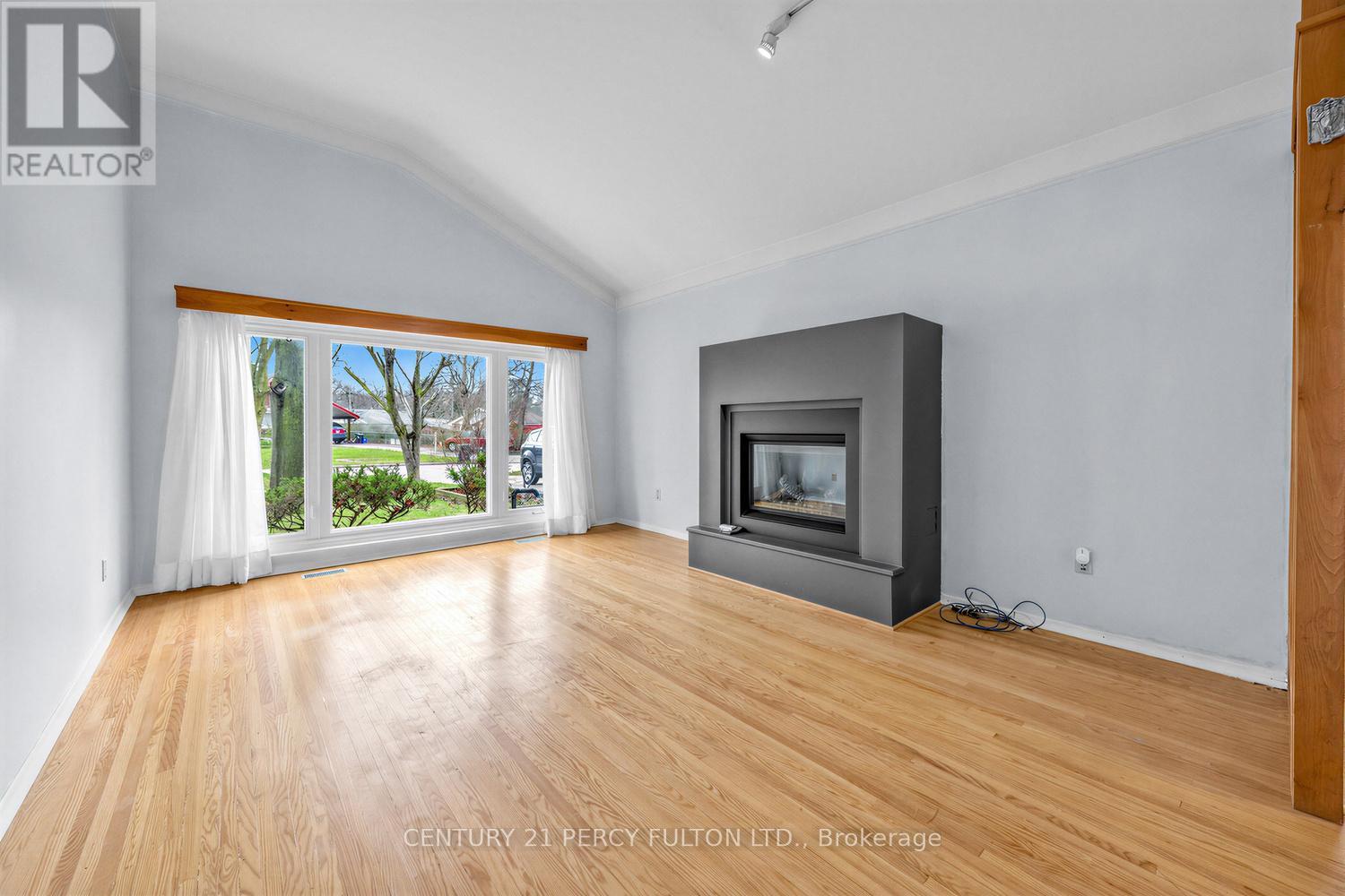 8 GONDOLA CRESCENT, Toronto (Woburn), Ontario, M1G2J3 — Photo 6